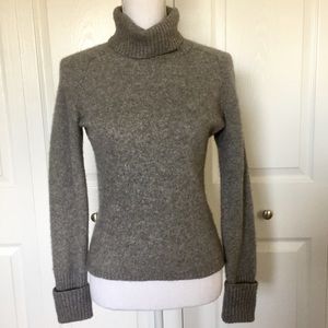 Sutton Studio 100% Cashmere Sweater Size L